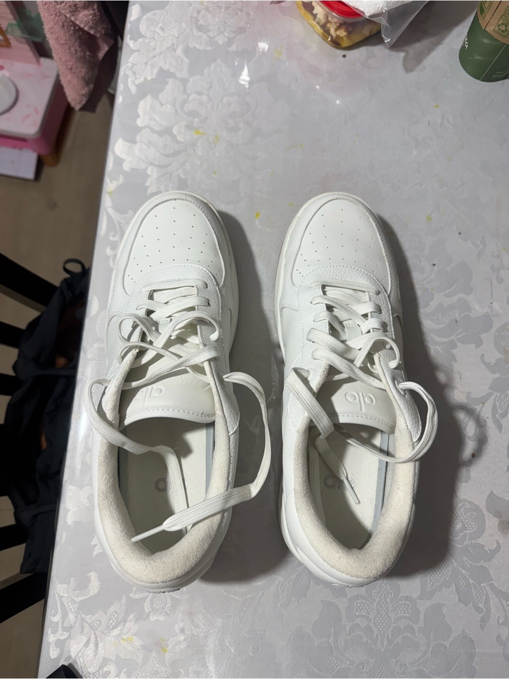 Alo Yoga Men’s Classic All-White Lace-Up Sneakers Size 12.5